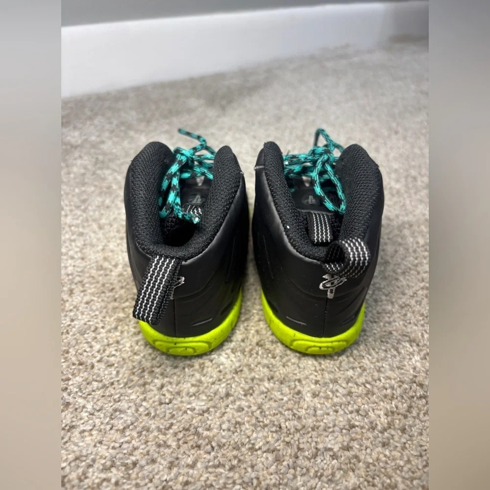 Nike Little Posite One Toddler Shoes, Black/Volt/Clear Jade Size 9C